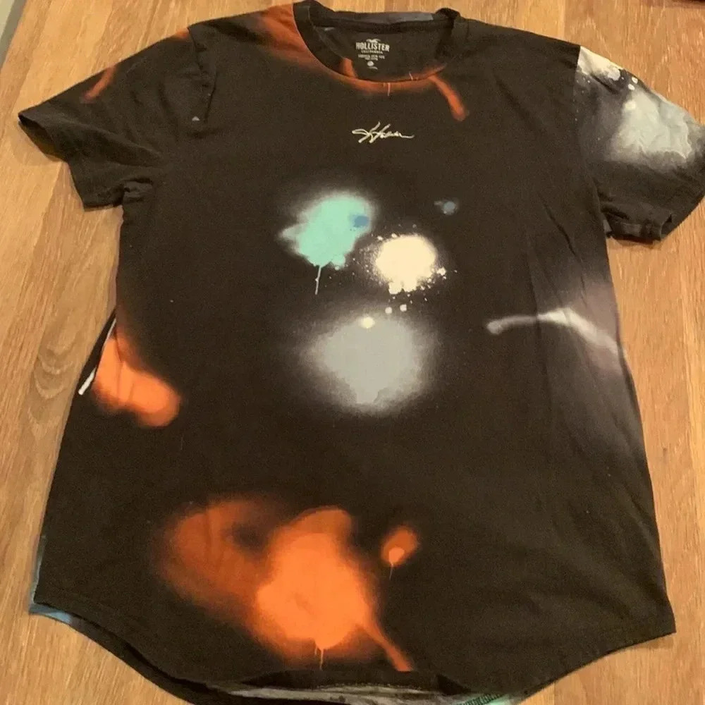 Hollister curved hem tee size m - Picture 3 of 4